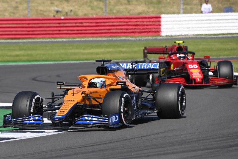 Sainz: McLaren ist "eines der schwierigsten Autos zum Überholen"