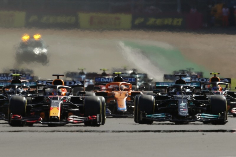 Sprintqualifying: Warum Hamilton von Verstappen überholt wurde