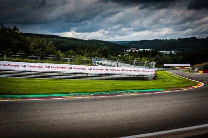 24h Spa 2021: Horrorcrash mit vier Top-Fahrzeugen in der Startphase