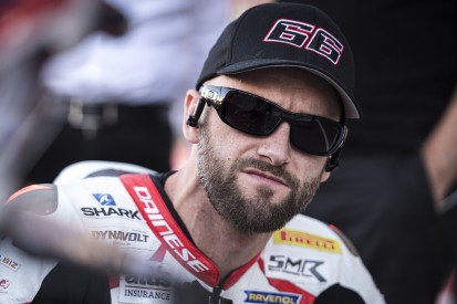 "Von anderem Fahrer getroffen" - BMW-Team sorgt sich um Tom Sykes
