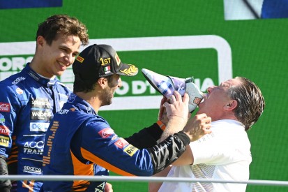 Ricciardos Lohn: Test im NASCAR von Dale Earnhardt