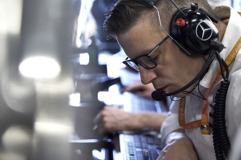 Boxenfunk: So hat Mercedes McLaren wie Amateure aussehen lassen