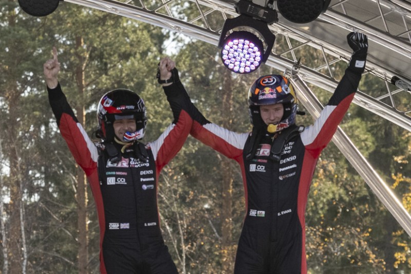 Elfyn Evans jubelt: Sieg bei der Rallye Finnland einer der besten!