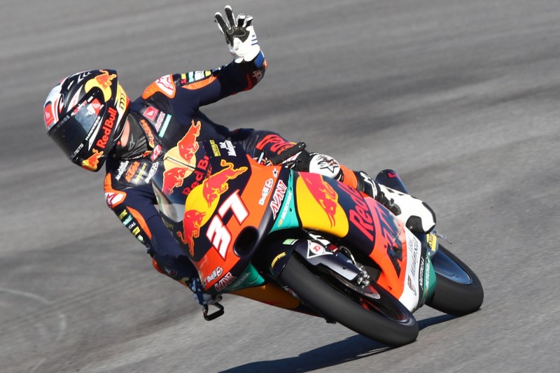 Moto3 Portimao 2: Acosta vorzeitig Weltmeister - Binder kegelt Foggia raus!