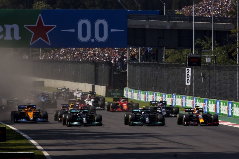 Toto Wolff kritisiert Bottas' Start: "Sowas sollte nicht passieren"
