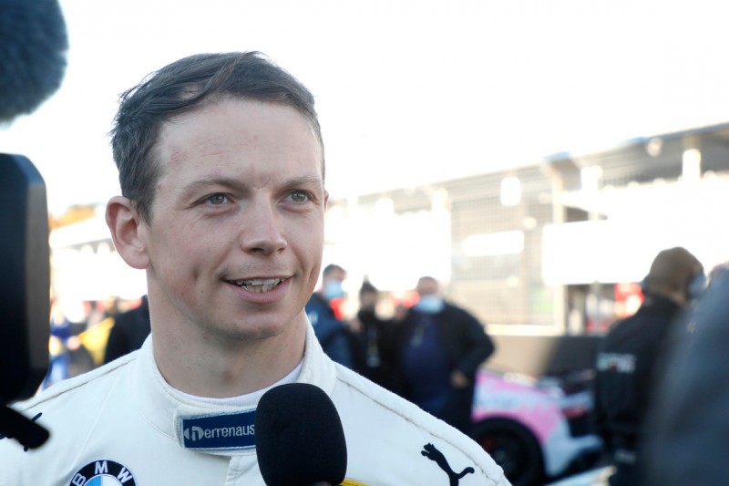 Aston Martin setzt beim Young-Driver-Test auf Simulatorpilot Yelloly