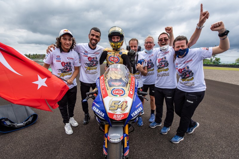 "Diesen Titel widme ich meinem Vater" - Razgatlioglu ist Superbike-Weltmeister