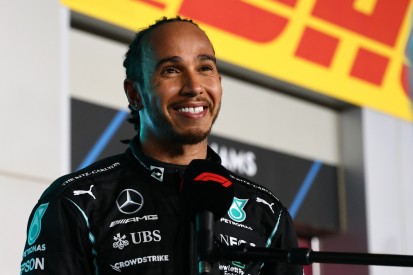 Lewis Hamilton im Interview: W12 ist "ein Monster von einer Diva"!
