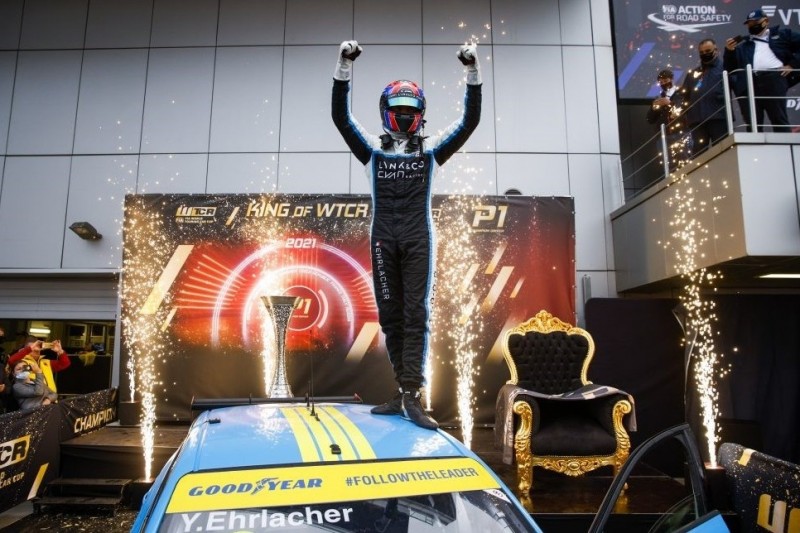 Yann Ehrlacher krönt sich zum zweifachen WTCR-Champion