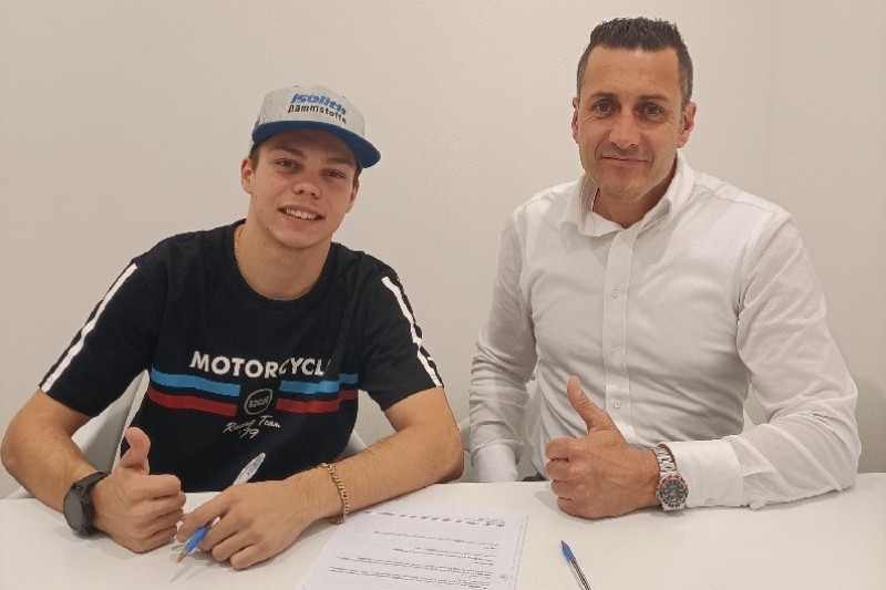 Maximilian Kofler wechselt für 2022 in die Supersport-WM