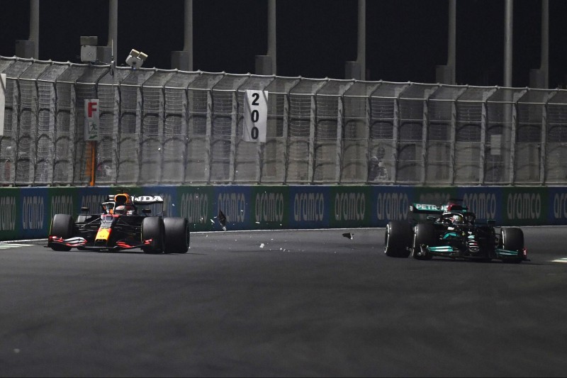 Verstappens Auto beschädigt: Ein Punkt war das Risiko nicht wert