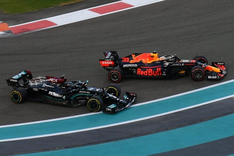 Offiziell: Mercedes legt Protest gegen Max Verstappen ein!