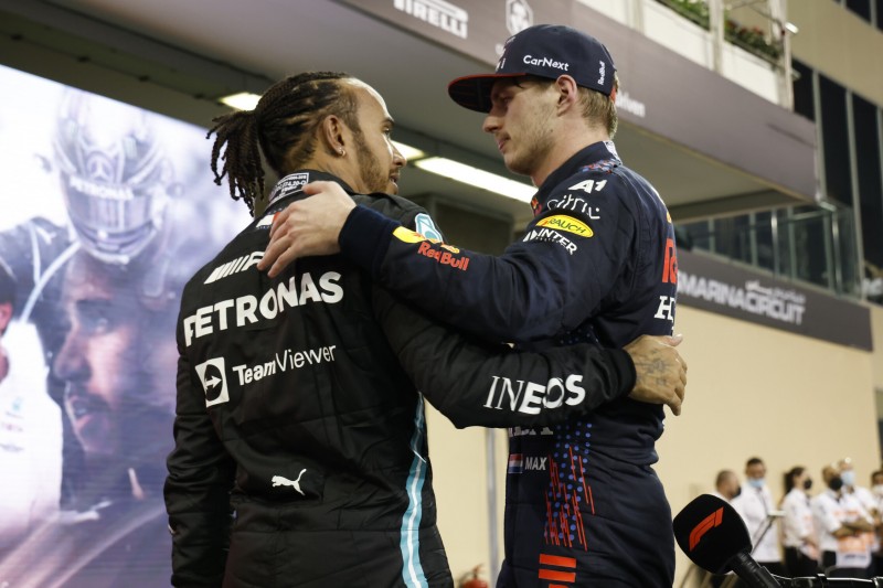 Brundle wünscht sich "geteilten" F1-Titel für Verstappen und Hamilton