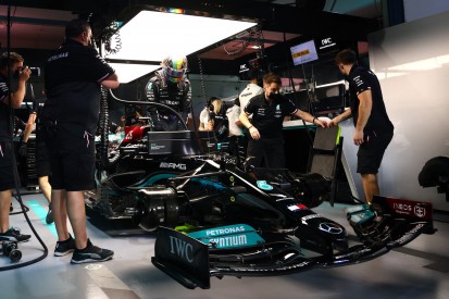 Formel-1-Jahr 2022 eingeläutet: Mercedes lässt neuen W13 an!