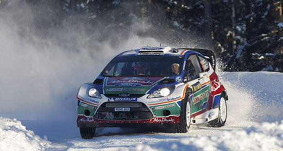 Hirvonen İsveç'te lider