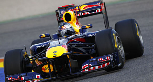 Vettel 2011'in ilk testlerini lider tamamladı