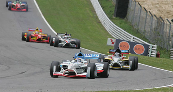 A1GP Surfers yarışında 19 araç yarışacak
