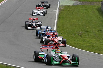 A1GP, beşinci sezon konusunda katı