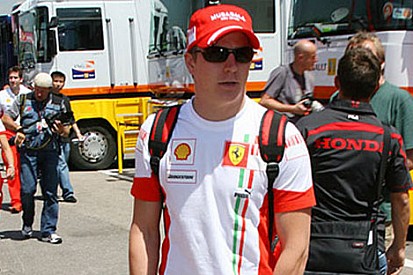 Raikkonen 'sıcak hava' için dua ediyor