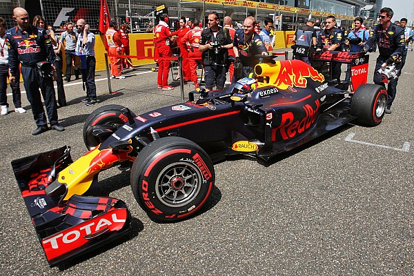 Ricciardo: “Red Bull voor zomerstop echt op niveau van Ferrari”