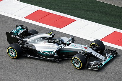Formel 1 in Sochi: WM-Spitzenreiter Nico Rosberg mit erster Bestzeit