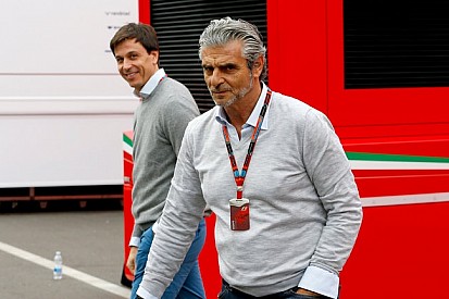 Mercedes вимагає перевірки Ferrari