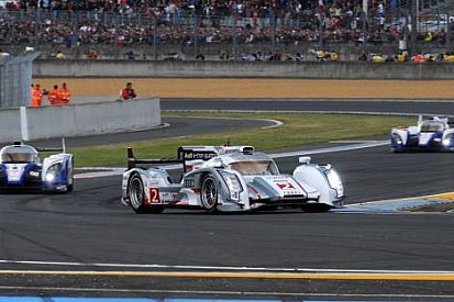 Le Mans 24'te 20. Saat: McNish zirve için bastırıyor