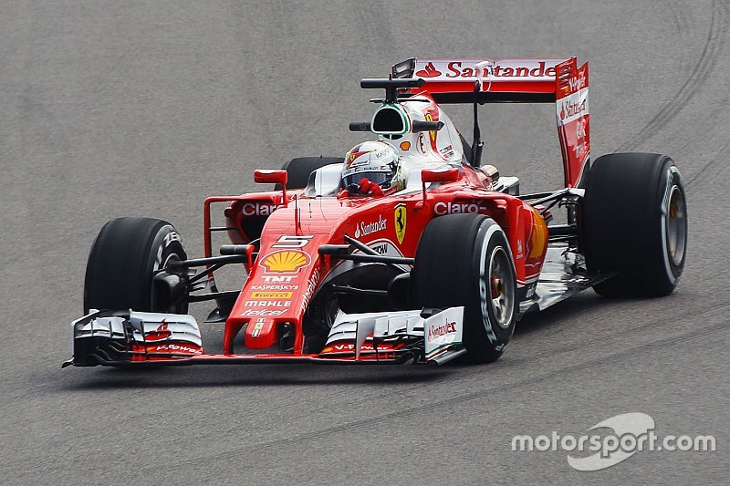 Problème électrique pour Vettel, dure journée pour Ferrari