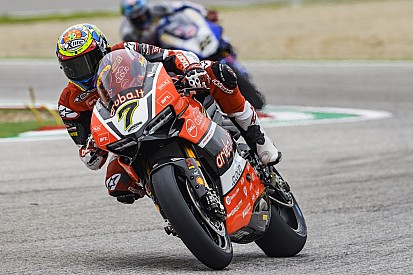 WSBK Imola: Flinke crash Guintoli, Honda-rijders missen snelheid