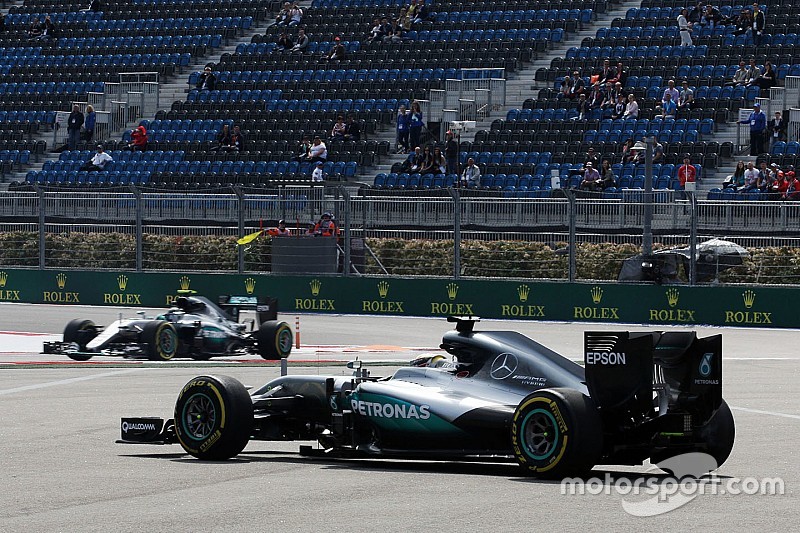 Formel 1 in Sochi: Viele Fahrfehler im Abschlusstraining, Mercedes wieder vorn