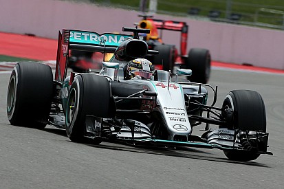 Les teams Mercedes ont voté contre l'augmentation de la limite de carburant