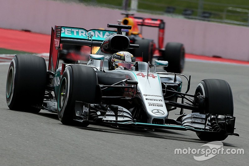 Les teams Mercedes ont voté contre l'augmentation de la limite de carburant