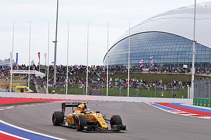 Ecclestone doute d'un GP nocturne en Russie