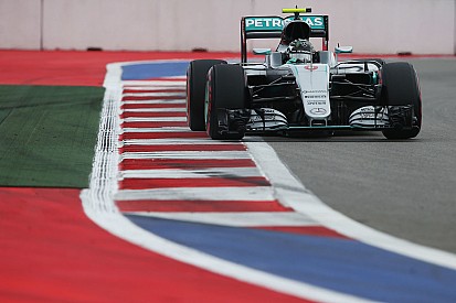 Carton plein pour Rosberg, qui se méfie toujours de Hamilton
