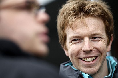 Turvey vanwege aardbeving toch naar ePrix van Berlijn