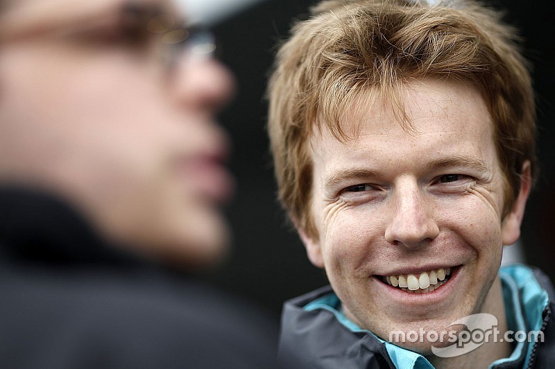 Turvey vanwege aardbeving toch naar ePrix van Berlijn
