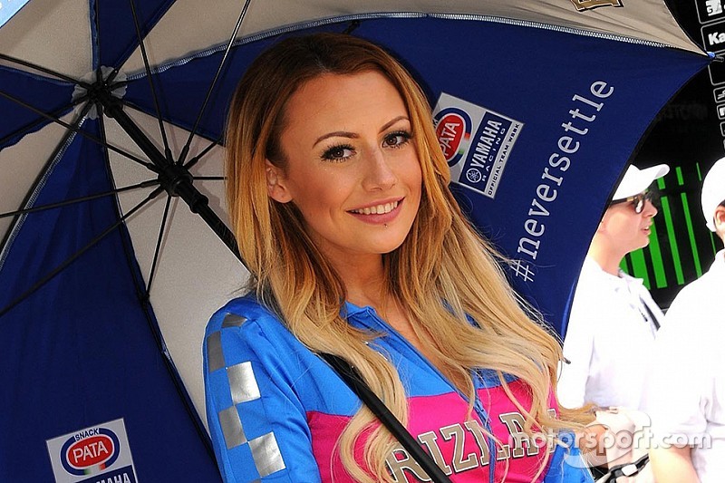 Gallery: preferite le grid girl di Sochi o le ombrelline di Imola?