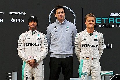 Histoires de Toto et communication larmoyante chez Mercedes