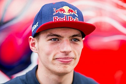 Verstappen noemt overstap naar Red Bull ‘waanzinnige kans’