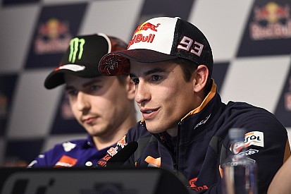 Marquez: "Credo che la Honda cercherà di tenere Pedrosa"