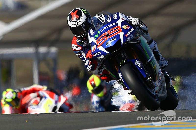 Lorenzo deelt de lakens uit in tweede Le Mans-training