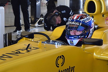 Le Canadien Nicholas Latifi effectue son premier test en F1