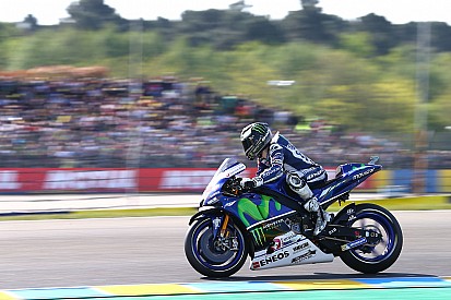 Course - Lorenzo loin devant le chaos
