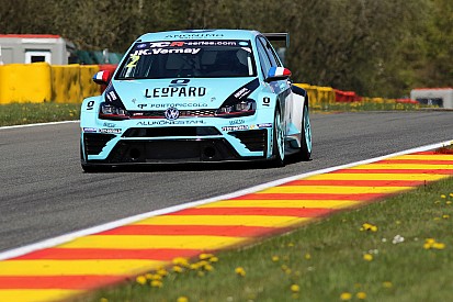 Première victoire pour Vernay, Oriola à nouveau leader