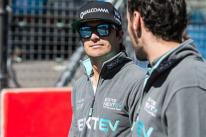 Nelsinho surpreende e anuncia participação na F3 europeia