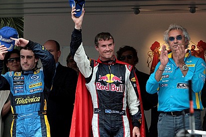 Monaco 2006 - Premier podium de Red Bull, Horner dans la piscine !