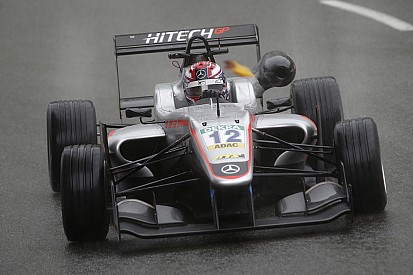 Nemmeno la safety car ferma George Russell in gara 2 a Pau