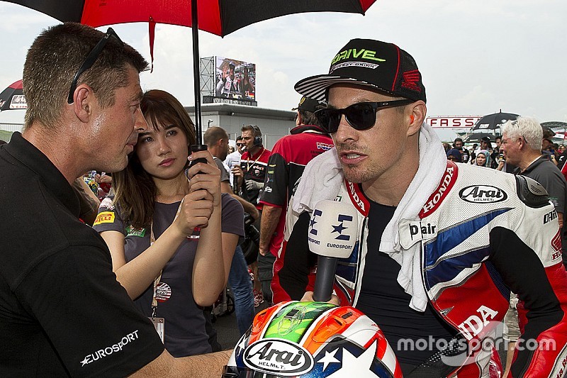 Хейден отпраздновал первую победу в WSBK