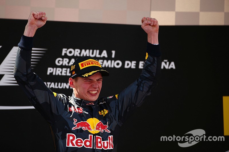 Sieger Max Verstappen, Red Bull Racing feiert auf dem Podium