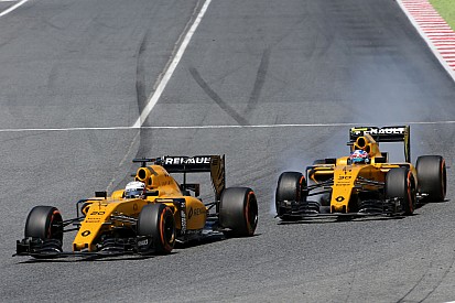 Magnussen ontvangt tien seconden straf voor botsing met Palmer
